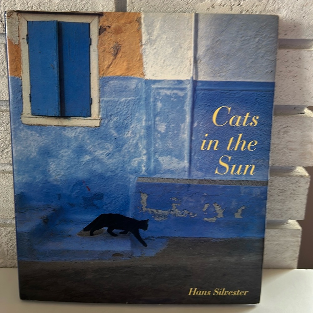 “Cats In The Sun” Pictorial Book by Hans Silvester